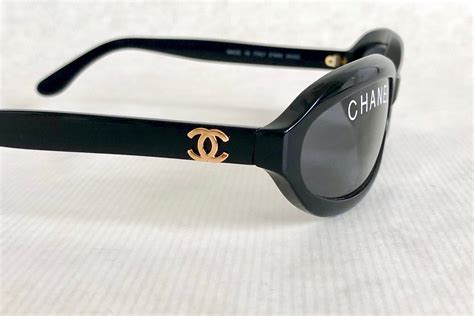 chanel vintage lunette|vintage chanel sunglasses 2000s.